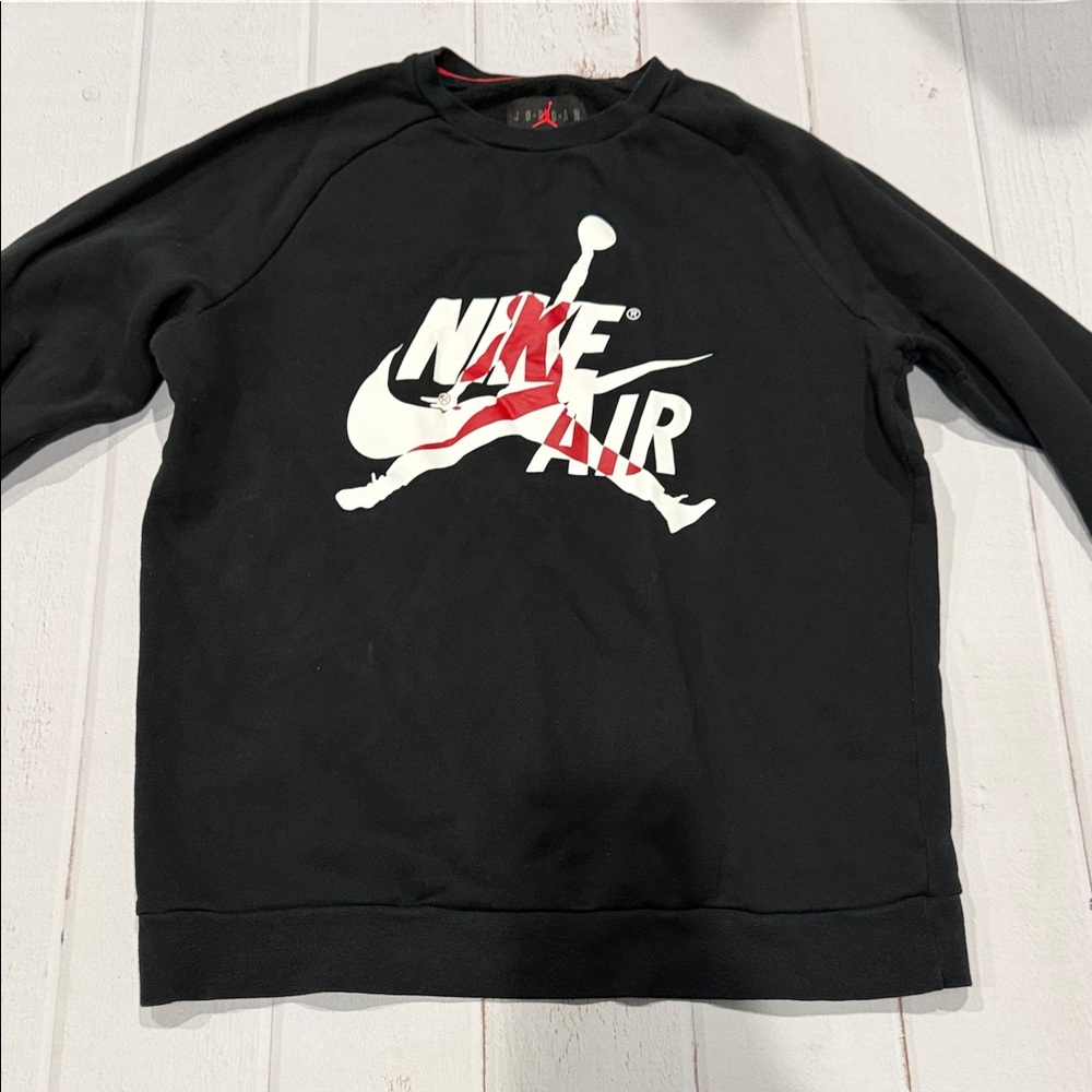 Nike Air Jordan Men's Black Crewneck Sweater
